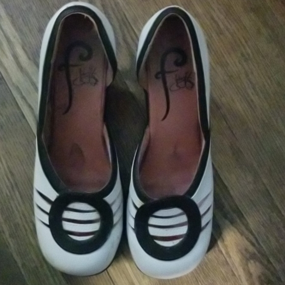 John Fluevog Heels - Picture 2 of 9